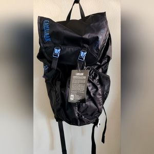 Camelbak Hydration Pack (Arete 18)